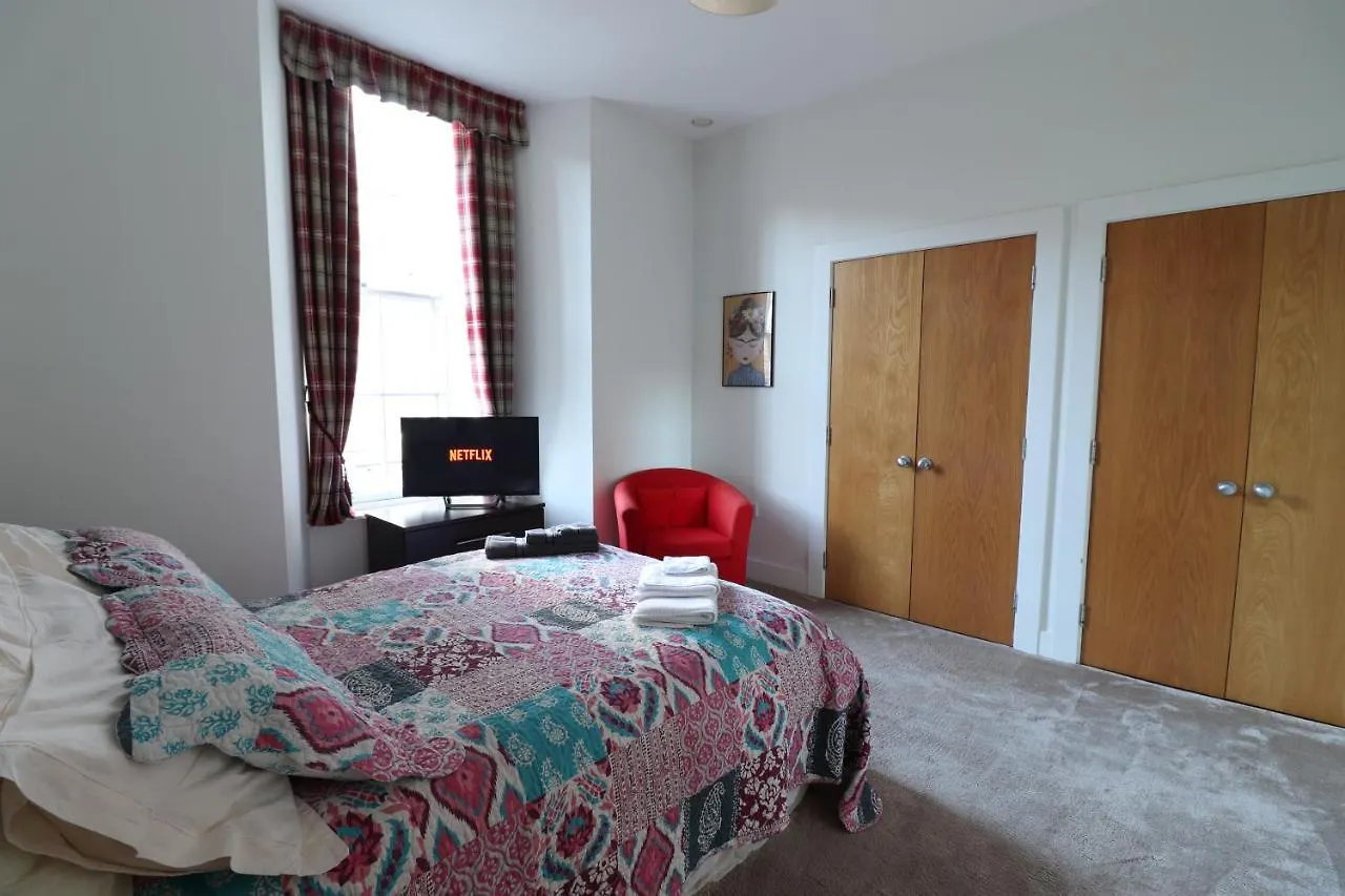 Modern 2Bed 2Bath Flat Near Princes Street Apartment Edinburgh