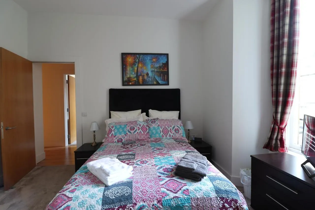 Modern 2Bed 2Bath Flat Near Princes Street Apartment Edinburgh